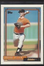 #350 Gregg Olson 1992 Topps